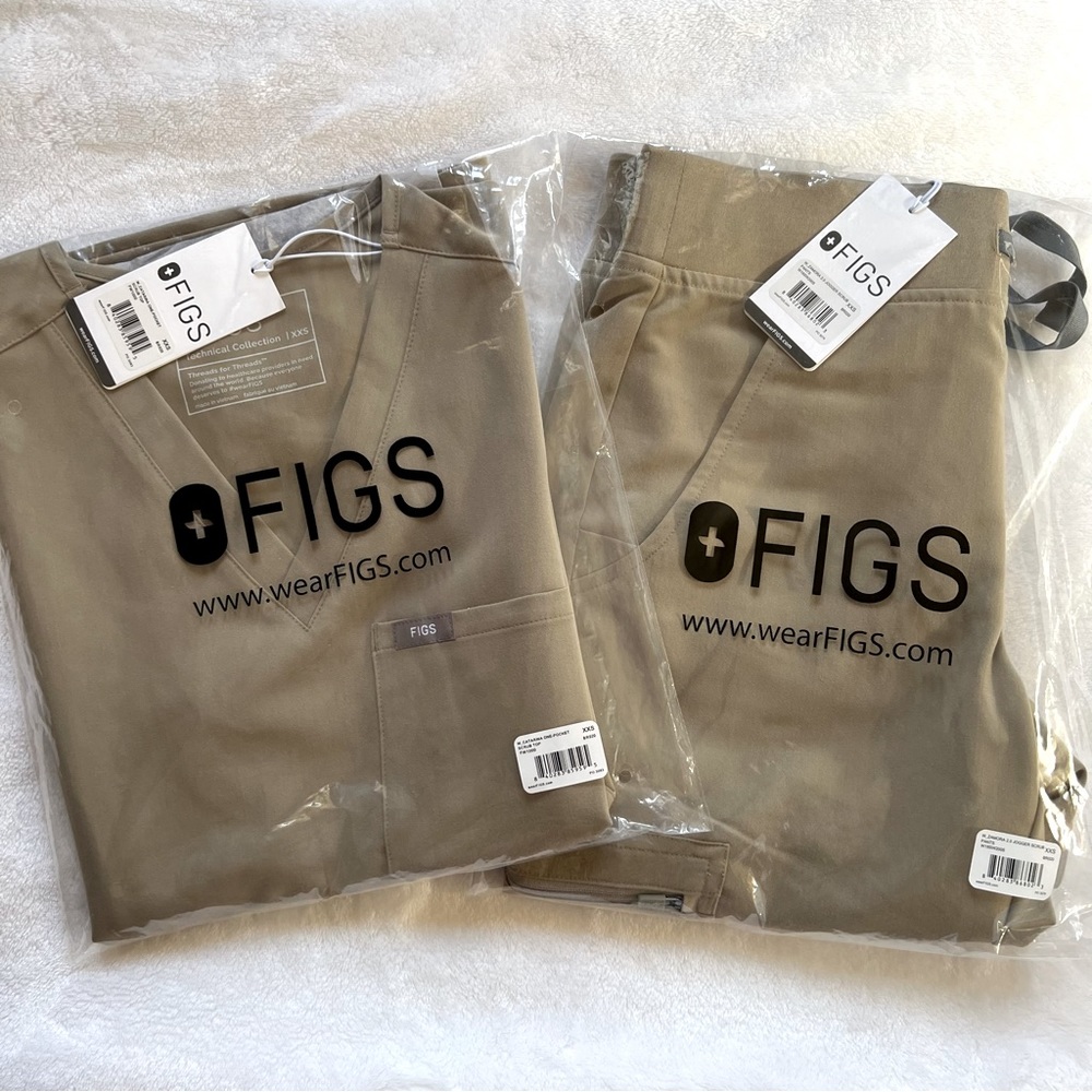 FIGS Latte scrub set XXS
